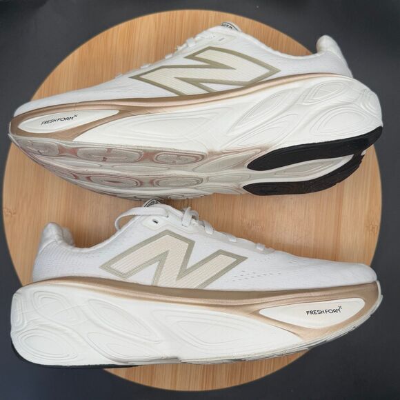 New Balance Fresh Foam X More v5 Sea Salt Light Gold Metallic Size 10 Women - Picture 3 of 10